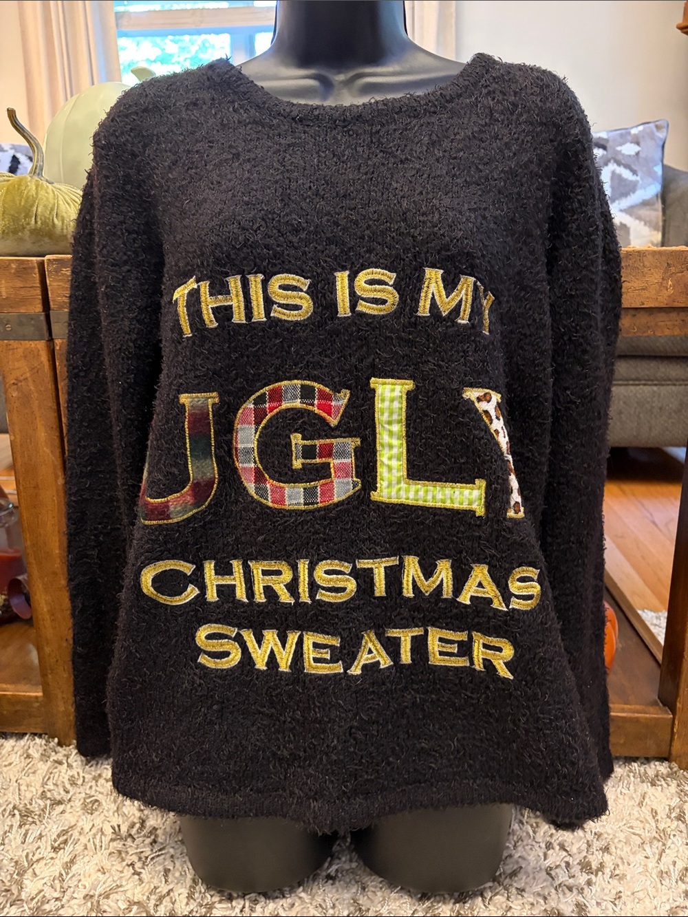 Holiday Time Black Women's Crewneck Sweater with Festive Appliqué size M 8/10